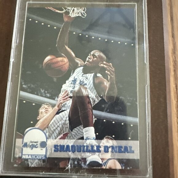 1993-94 NBA Hoops - Shaquille O'Neal #155 Wood Mounted Small Crack - Picture 4 of 6